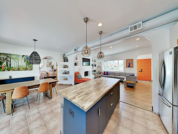 Palm Springs Home 1028237