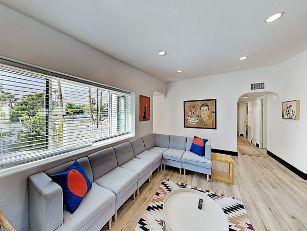 Palm Springs Home 1028237