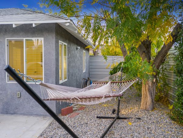 Palm Springs Home 1028242
