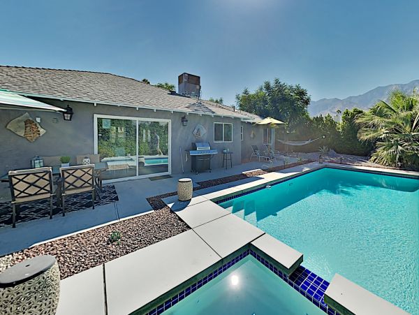 Palm Springs Home 1028242