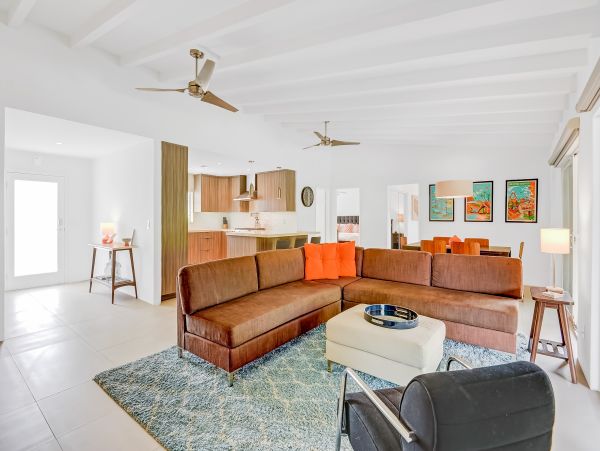 Palm Springs Home 1028245