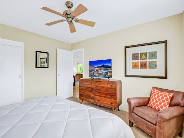 Palm Springs Home 1028245