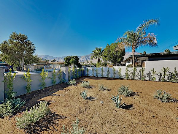 Palm Springs Home 1028246