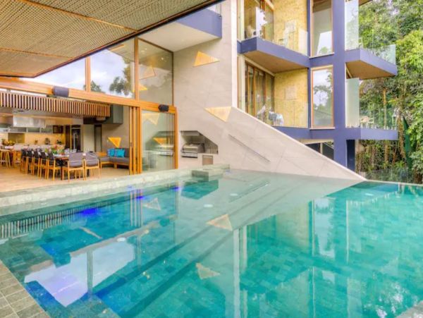 Costa Rica Luxury Full Service Staff