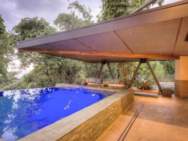 Costa Rica Luxury Full Service Staff