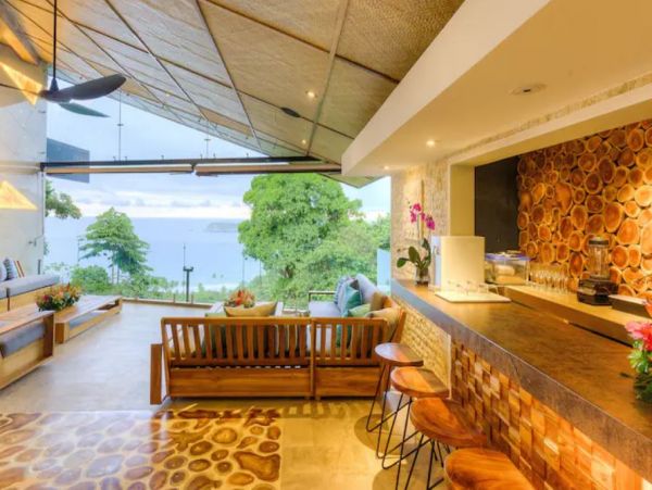 Costa Rica Luxury Full Service Staff