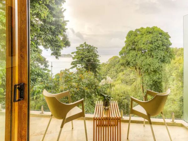 Costa Rica Luxury Full Service Staff