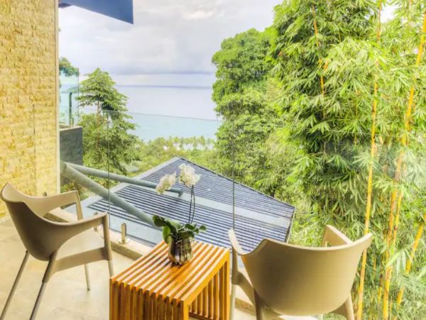 Costa Rica Luxury Full Service Staff