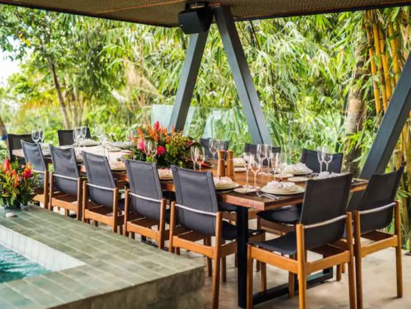 Costa Rica Luxury Full Service Staff