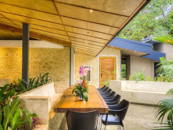 Costa Rica Luxury Full Service Staff