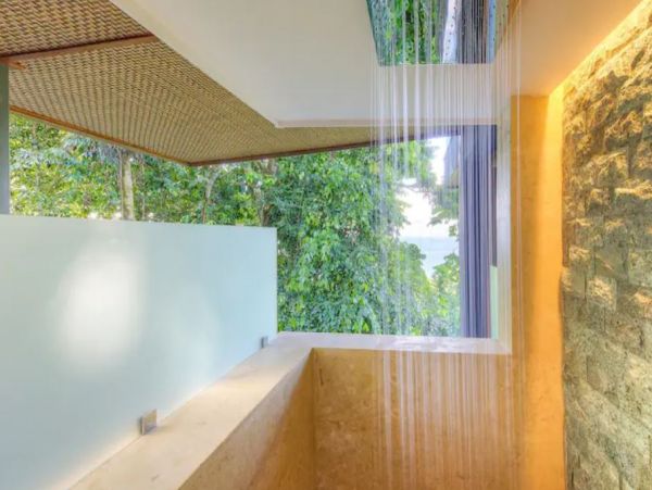 Costa Rica Luxury Full Service Staff