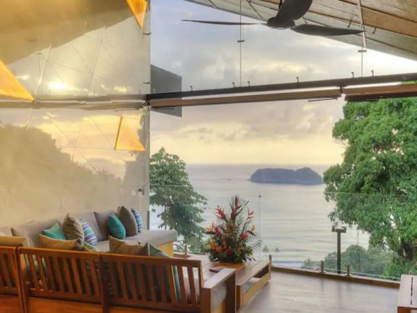 Costa Rica Luxury Full Service Staff