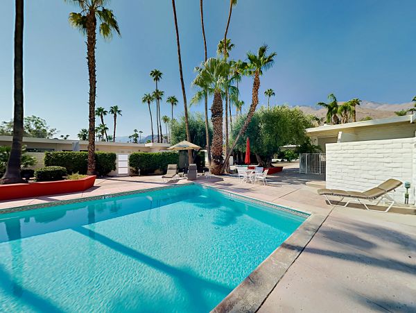 Palm Springs Home 1028248