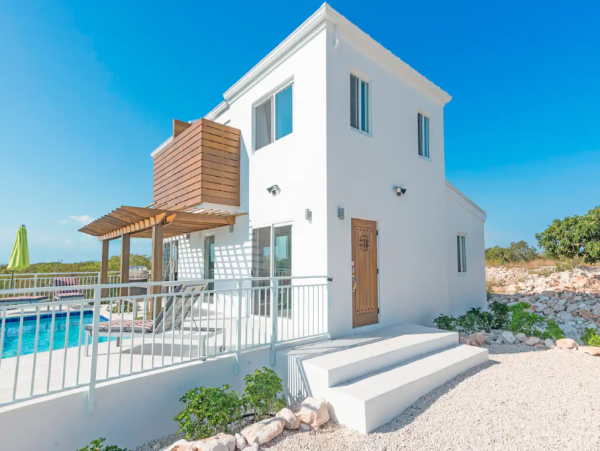 Beautiful Vacation Villa with Private Pool Turks and Caicos