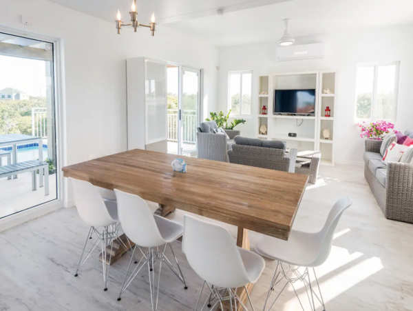 Beautiful Vacation Villa with Private Pool Turks and Caicos