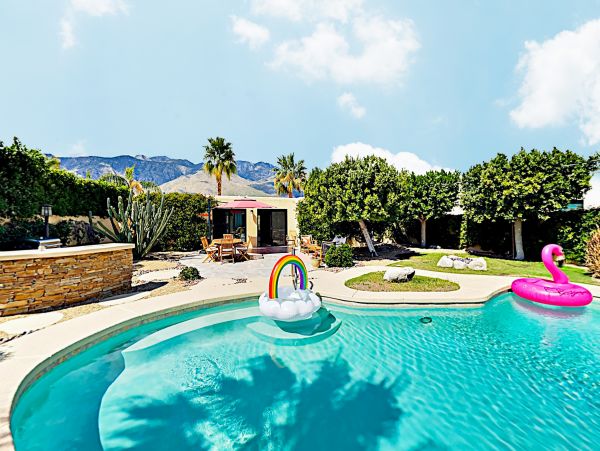 Palm Springs Home 1028250