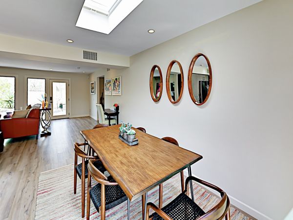 Palm Springs Home 1028250
