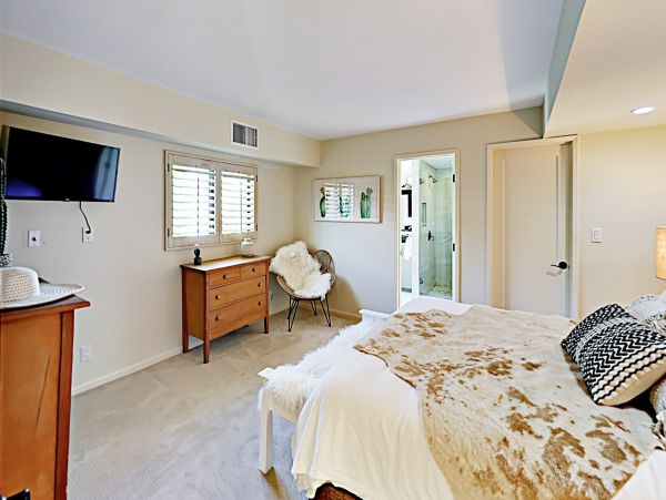 Palm Springs Home 1028250