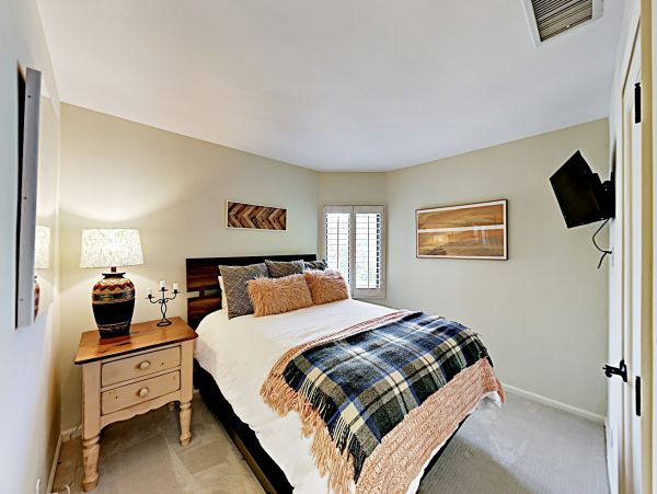 Palm Springs Home 1028250