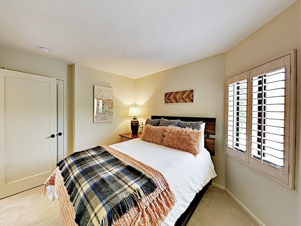 Palm Springs Home 1028250