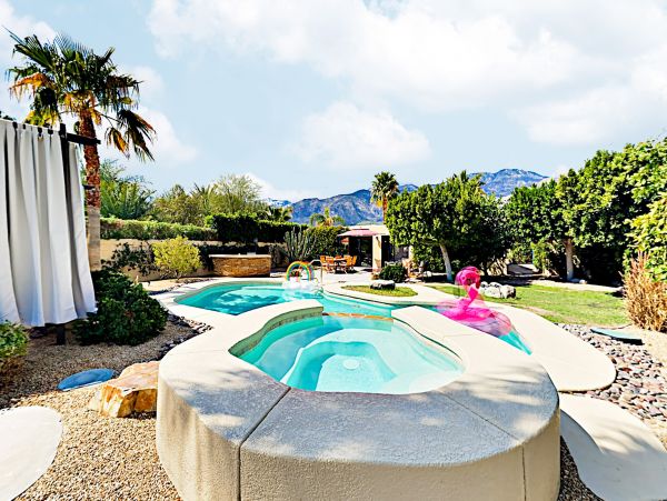 Palm Springs Home 1028250