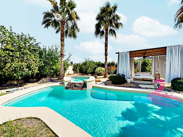 Palm Springs Home 1028250