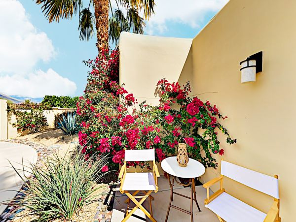 Palm Springs Home 1028250