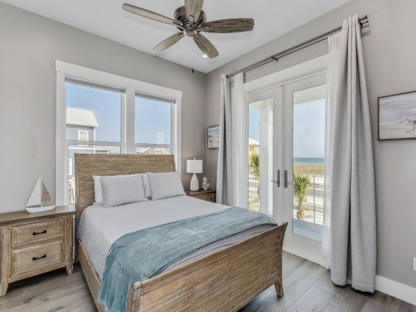 Gulf View Navarre Beach Four Bedroom Vacation Rental Home
