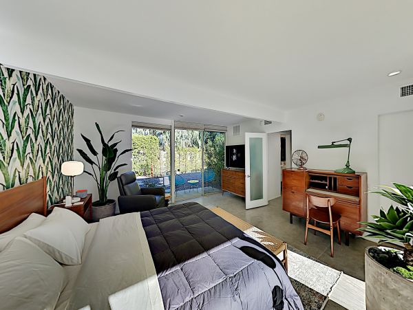 Palm Springs Home 1028252