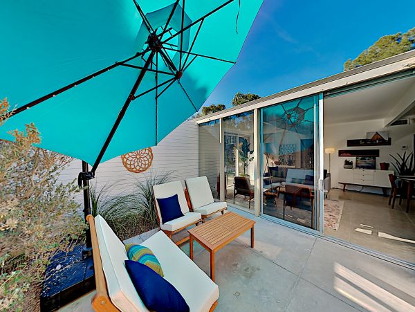 Palm Springs Home 1028252