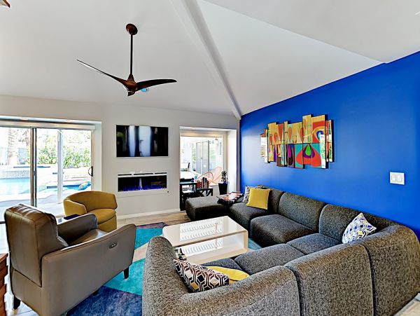 Palm Springs Home 1028253