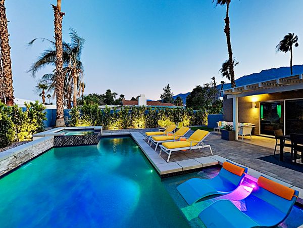 Palm Springs Home 1028253