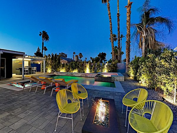Palm Springs Home 1028253