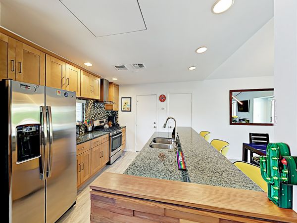 Palm Springs Home 1028253
