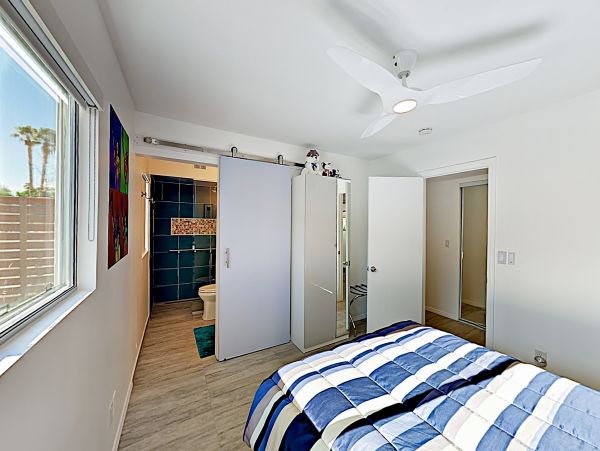Palm Springs Home 1028253