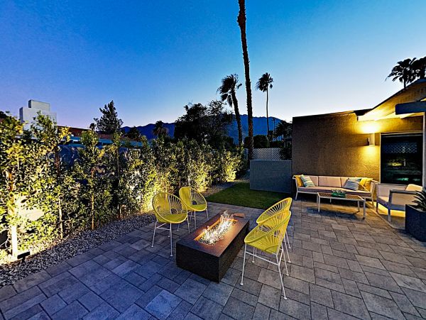 Palm Springs Home 1028253