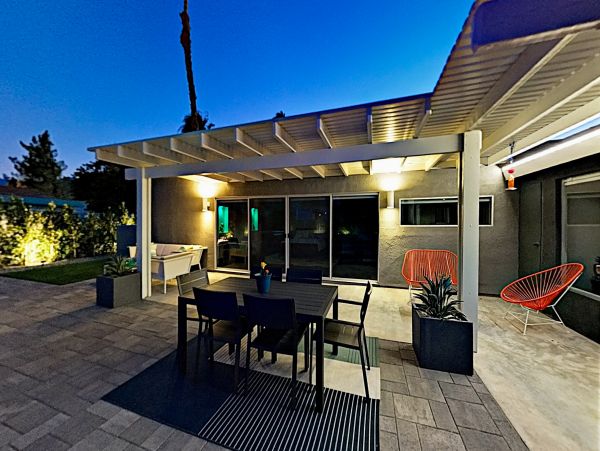 Palm Springs Home 1028253