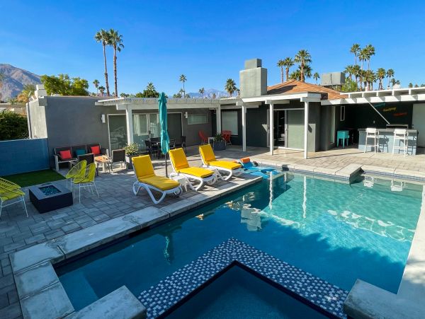 Palm Springs Home 1028253