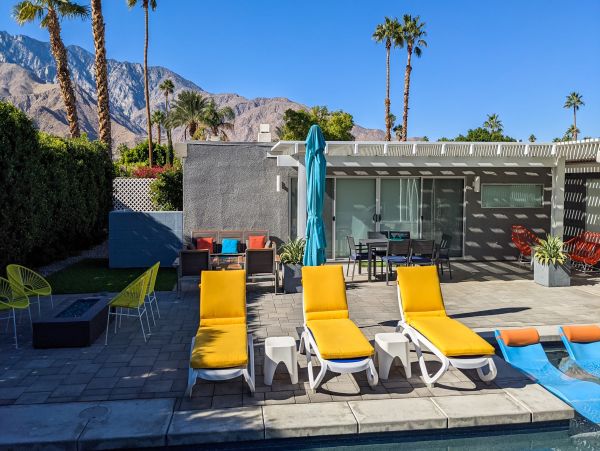 Palm Springs Home 1028253