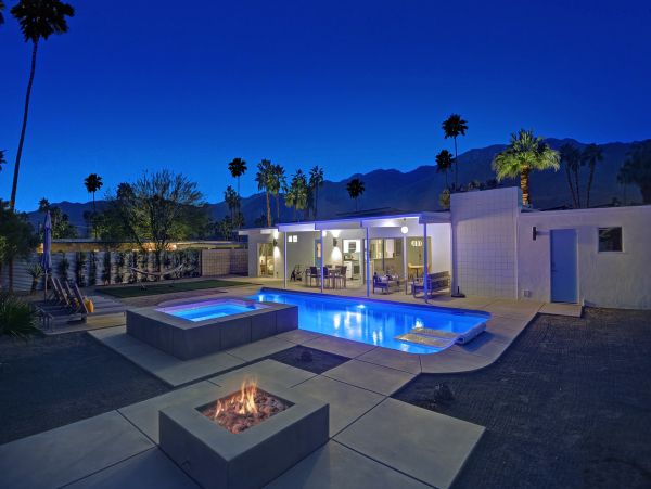 Palm Springs Home 1028254