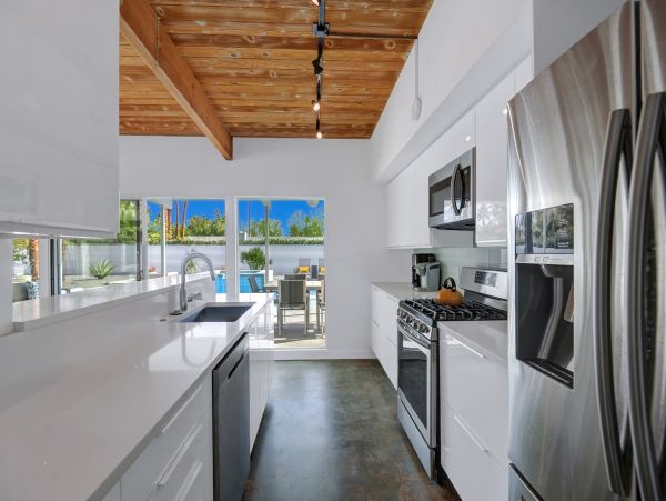 Palm Springs Home 1028254