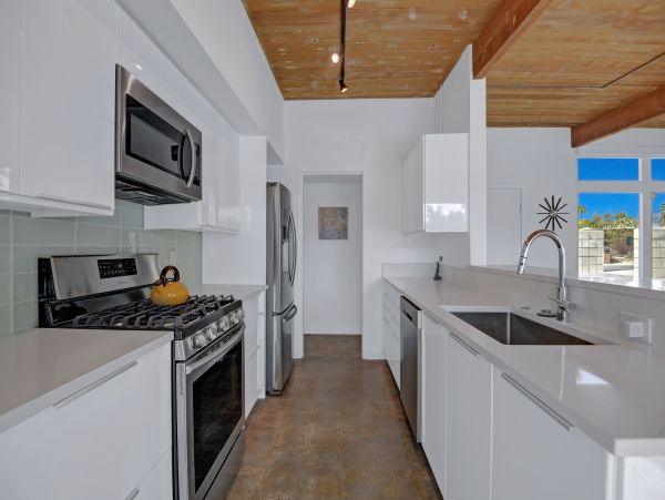 Palm Springs Home 1028254