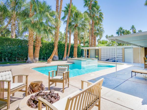 Palm Springs Home 1028255