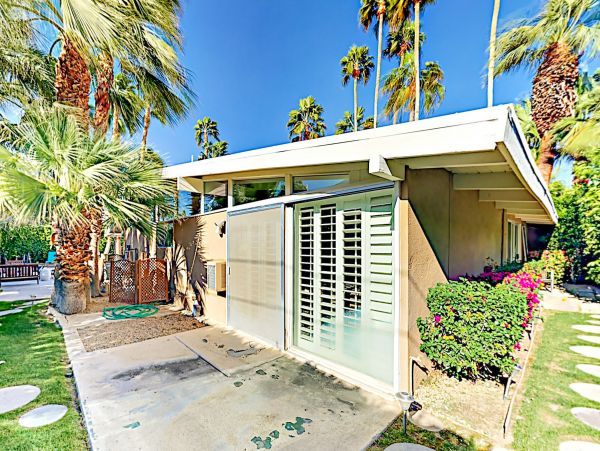 Palm Springs Home 1028255