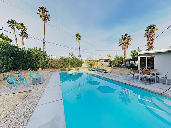 Palm Springs Home 1028257