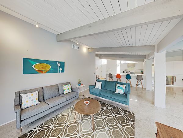 Palm Springs Home 1028257