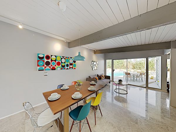 Palm Springs Home 1028257