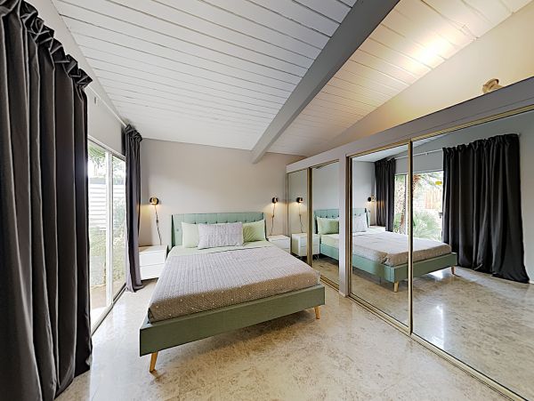 Palm Springs Home 1028257