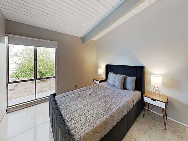 Palm Springs Home 1028257