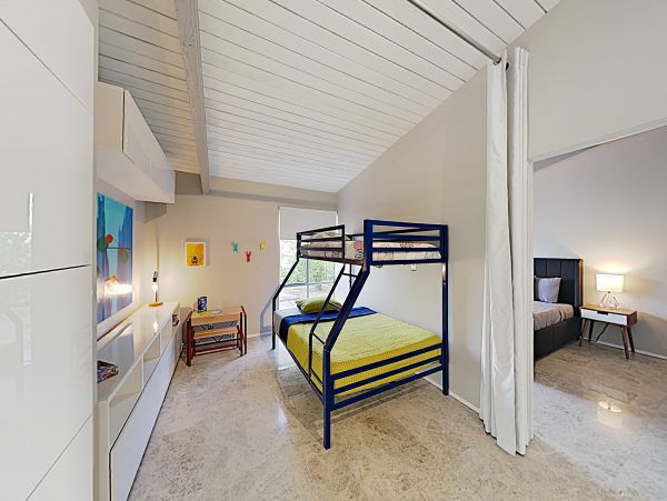 Palm Springs Home 1028257